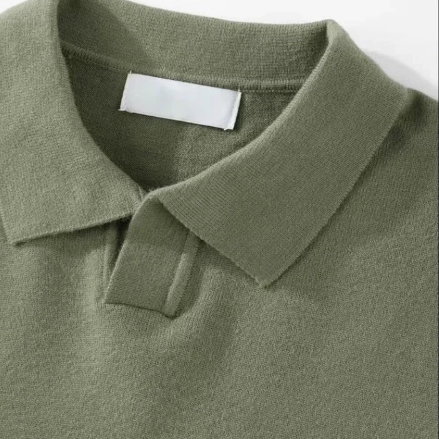 Polo homme en maille rayée – coupe slim