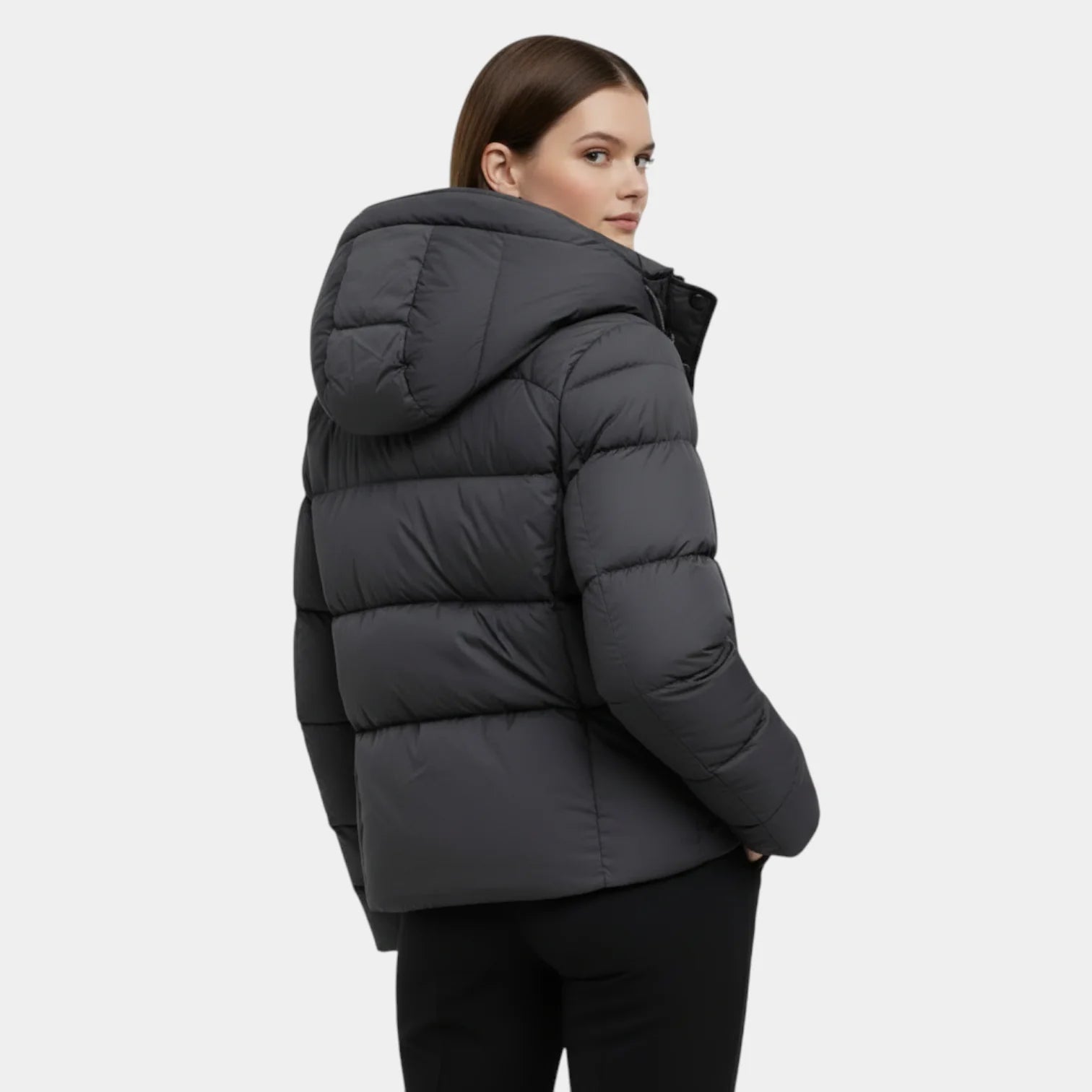 Veste matelassée à capuche pour femme – coupe courte