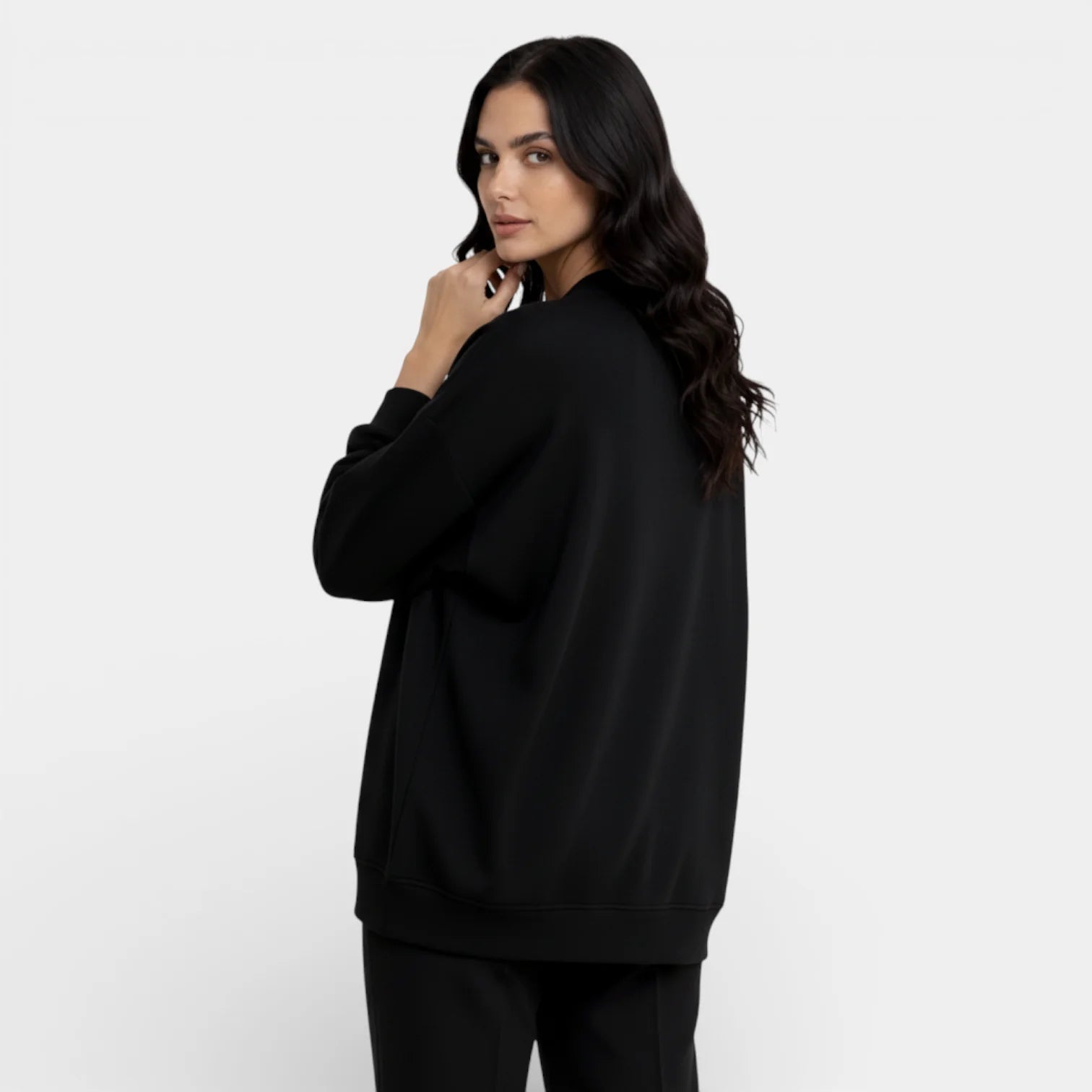 Haut pour femme à manches longues à boutons sur le devant et col en V – coupe décontractée