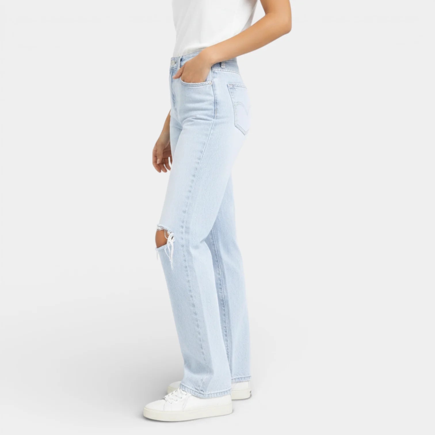 Jean droit pour femmes, délavé, genoux usés, coupe décontractée