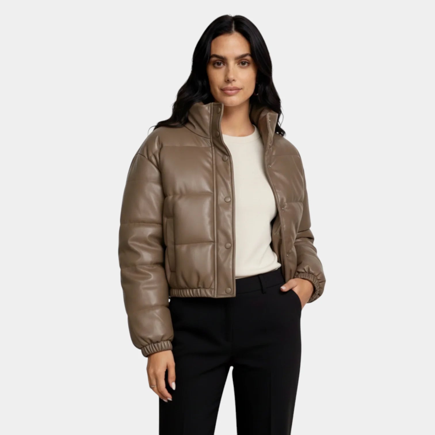 Doudoune courte pour femmes – matelassée minimaliste