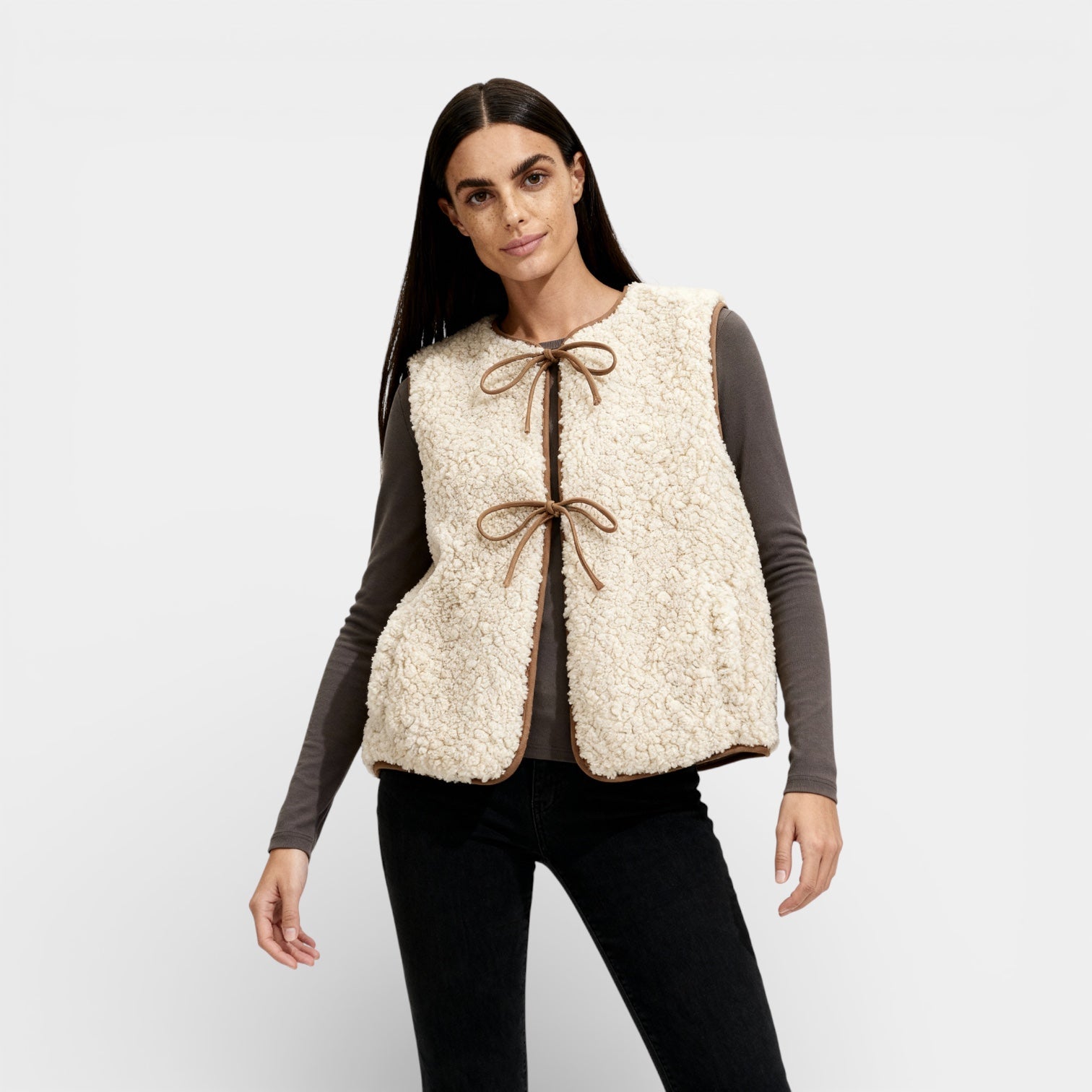Gilet sans manches matelassé pour femme en molleton teddy doux – à lacets