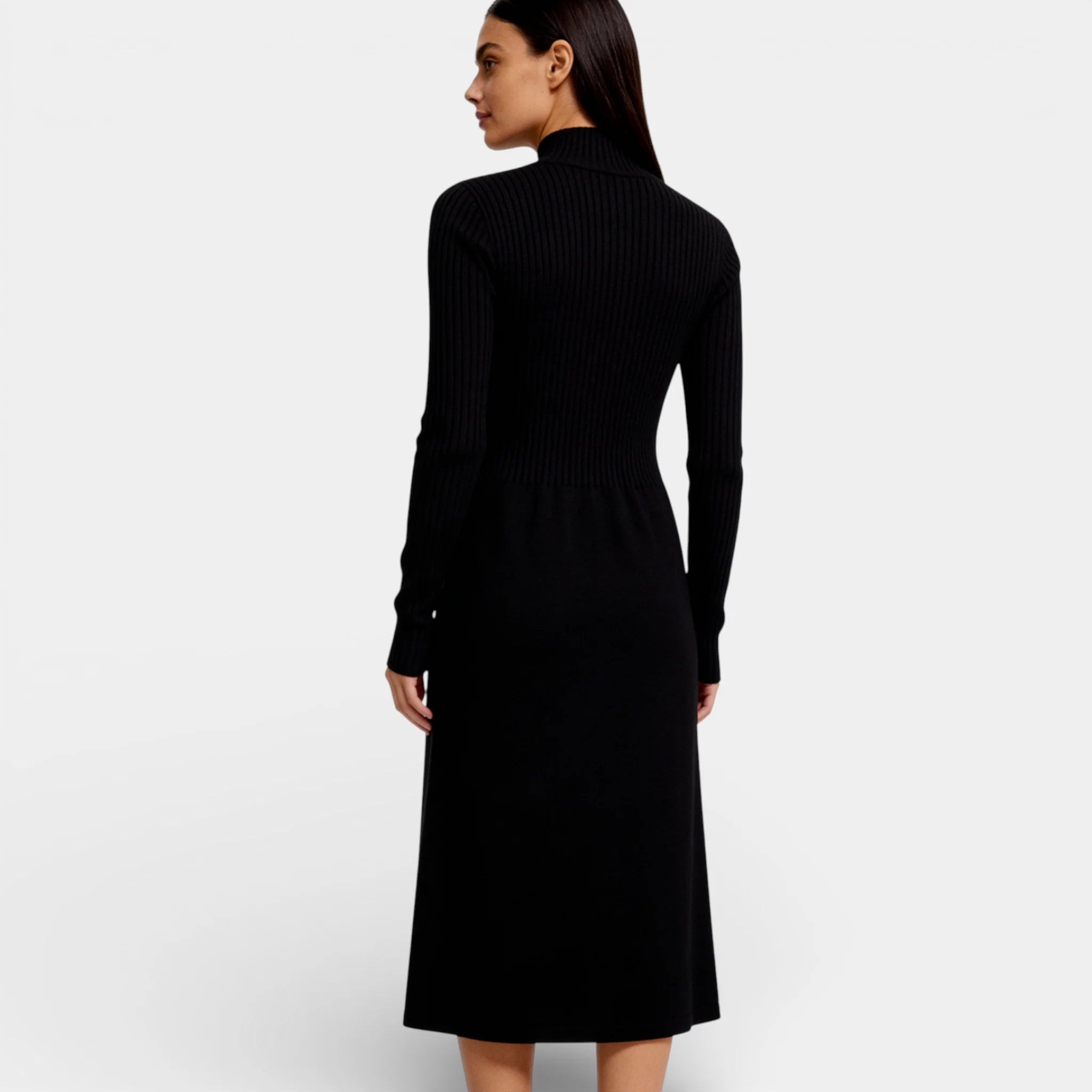 Robe-pull en cachemire et laine mérinos pour femme – col montant