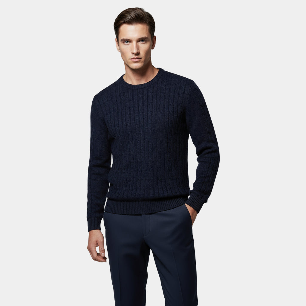 Pull en maille torsadée pour homme – Col rond classique