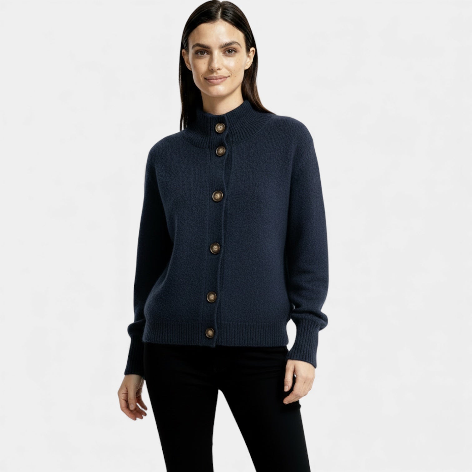 Cardigan en maille côtelée pour femmes – col montant et boutons sur le devant