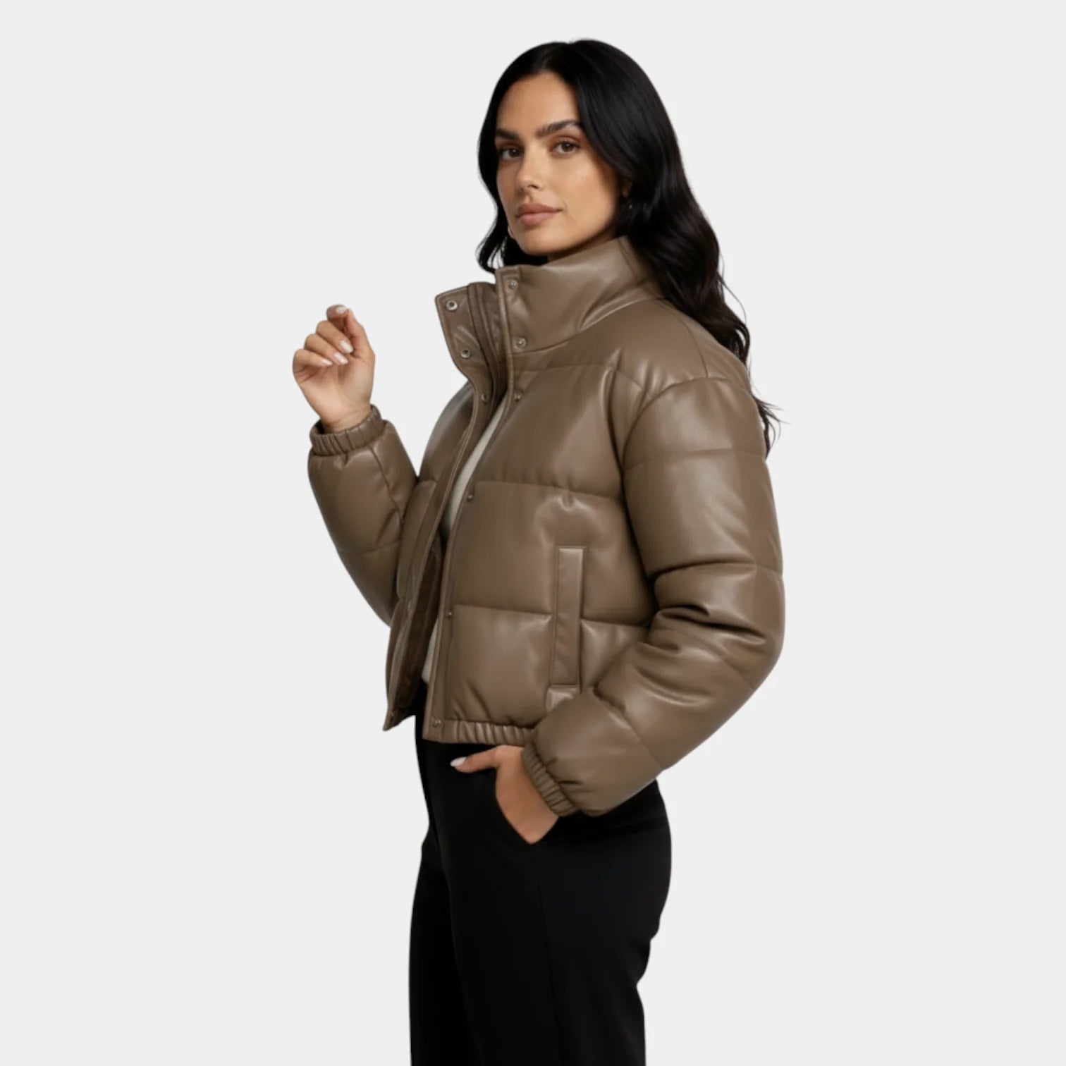 Doudoune courte pour femmes – matelassée minimaliste