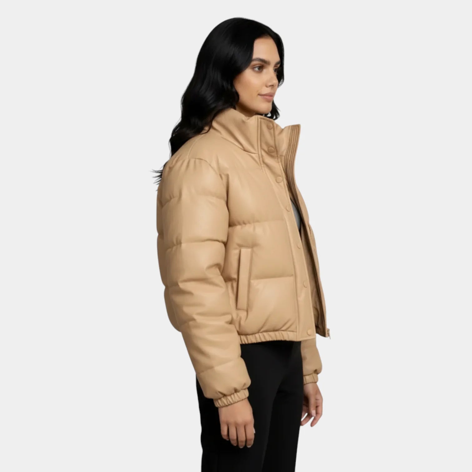 Doudoune courte pour femmes – matelassée minimaliste