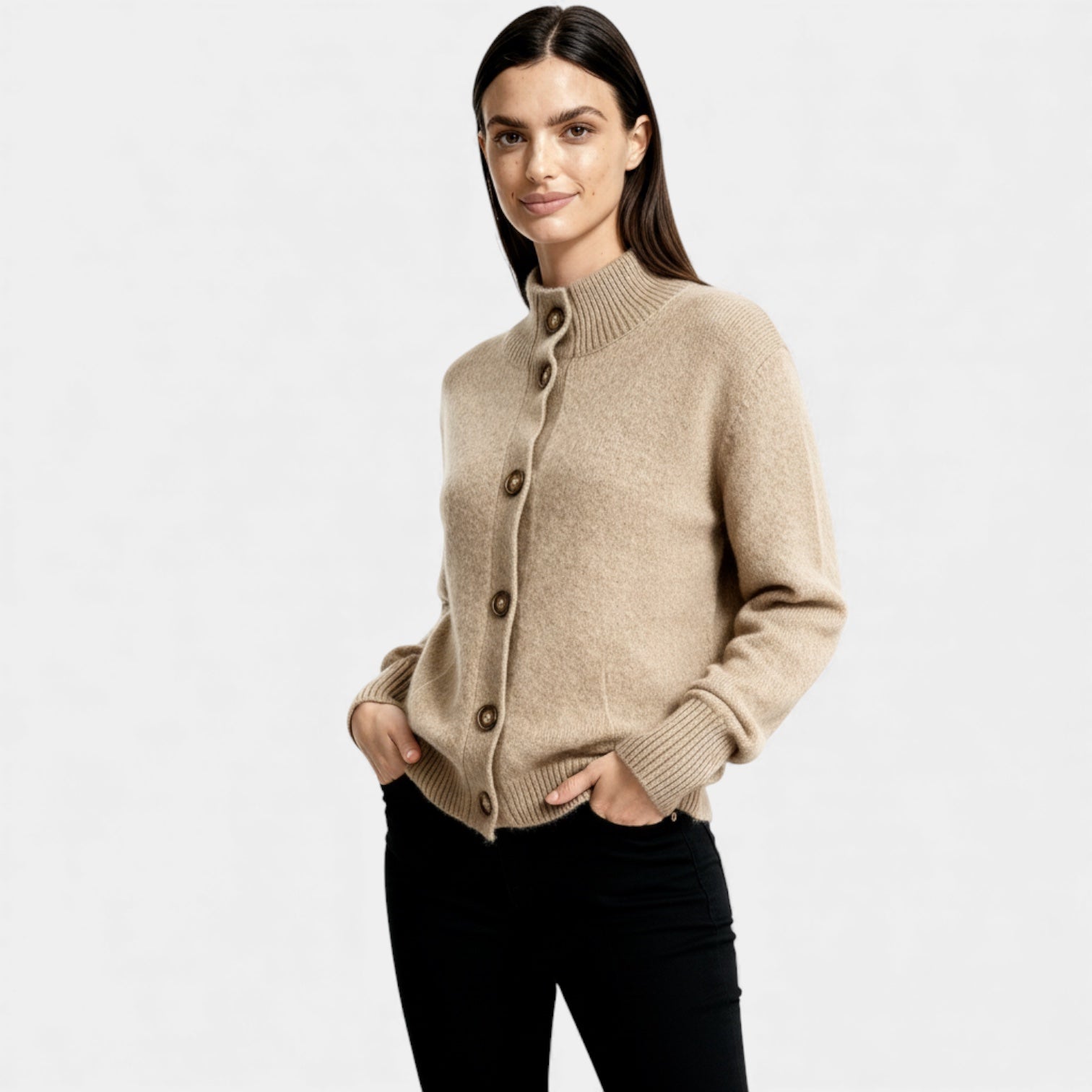 Cardigan en maille côtelée pour femmes – col montant et boutons sur le devant