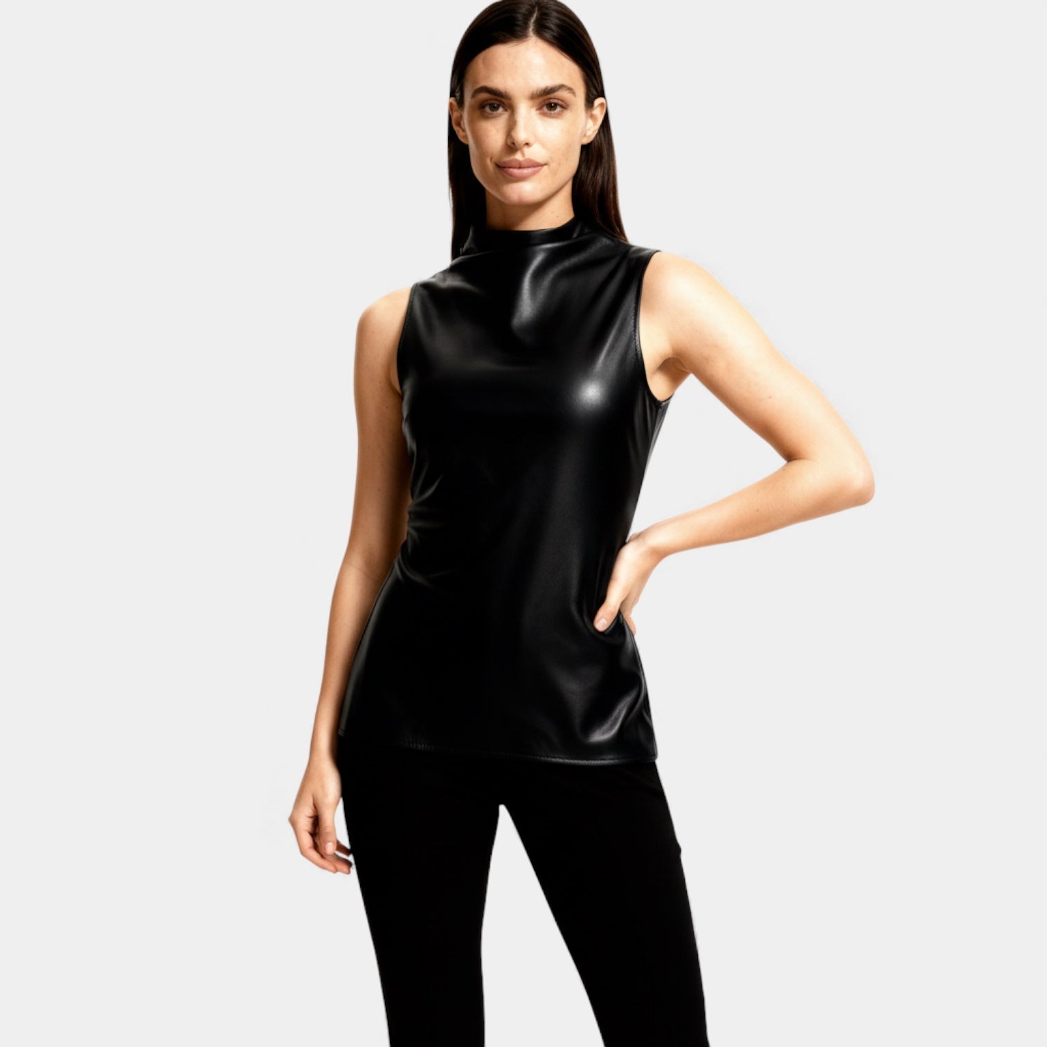 Top sans manches en simili cuir à col montant