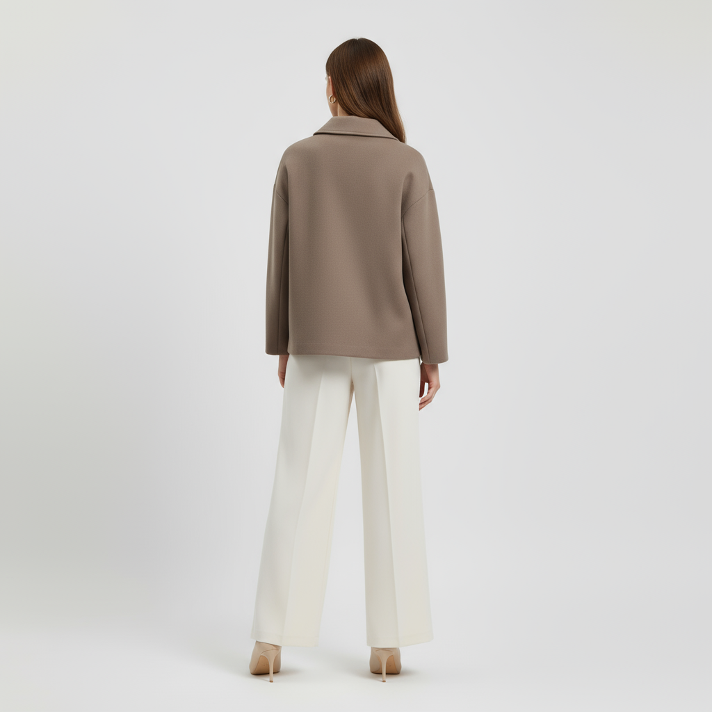 Manteau court pour femme jusqu'aux hanches